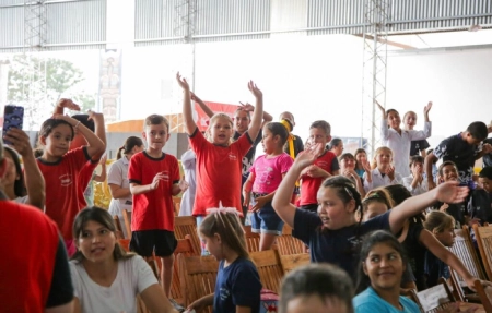 Gurises Felices en la Fiesta de la Madera.